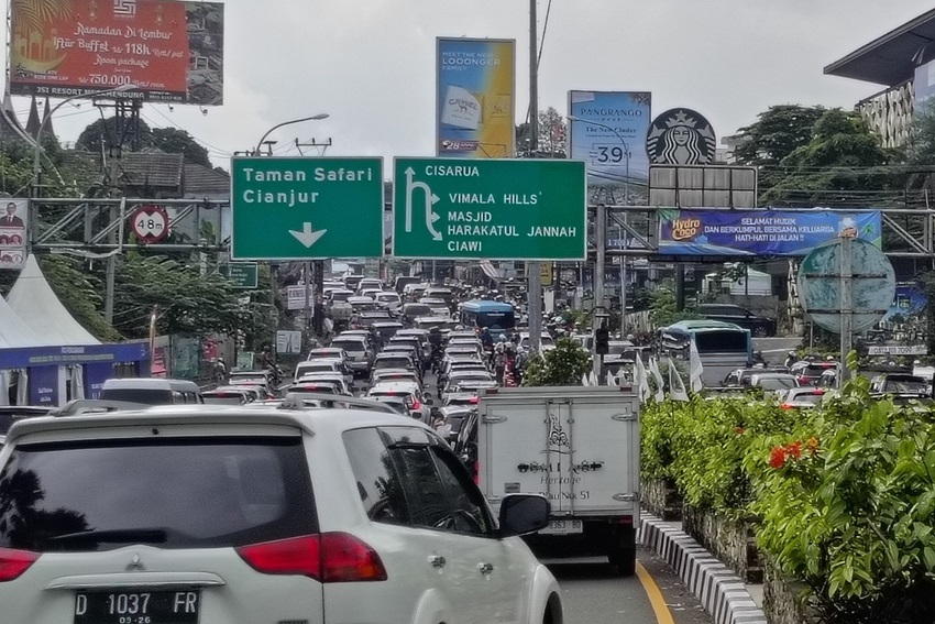 26.920 Kendaraan Melintasi Jalur Puncak Bogor hingga Pukul 09.00 WIB