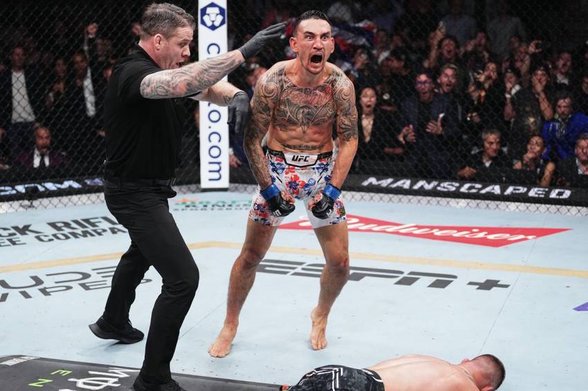 Hasil UFC 300: Pukulan Tangan Brutal Max Holloway Tidurkan Justin Gaethje di 1 Detik Tersisa