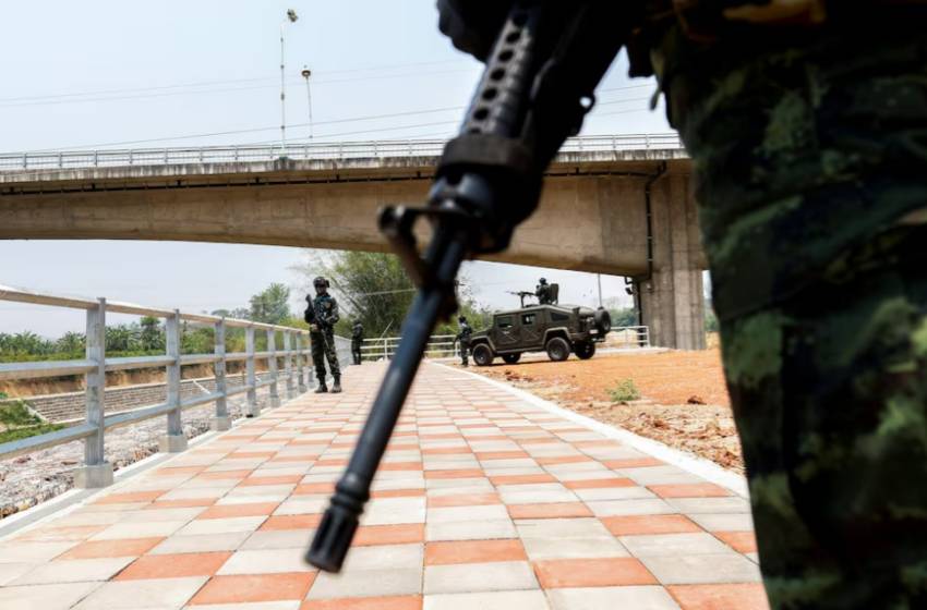 Junta Militer Terancam Tumbang, Ribuan Warga Myanmar Eksodus ke Thailand
