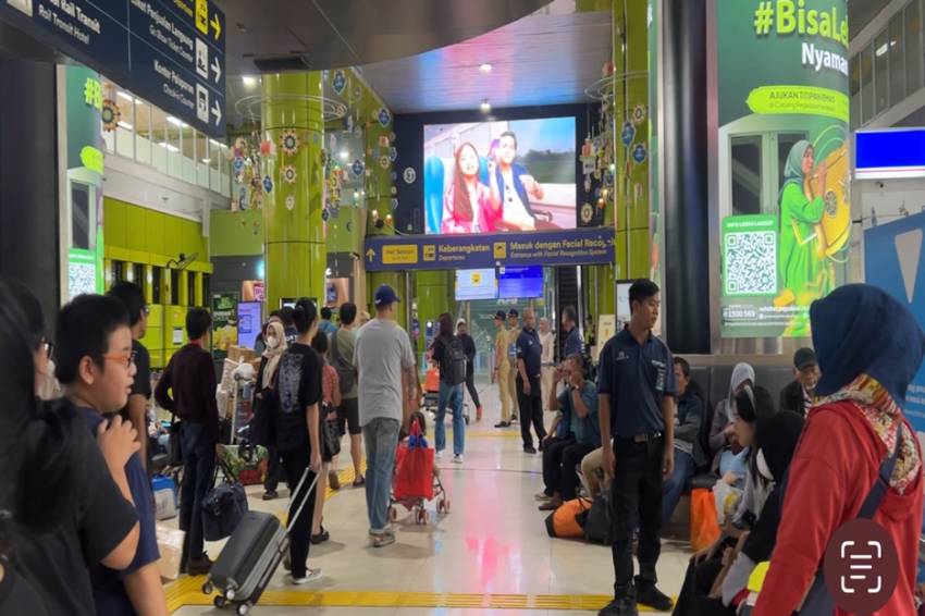 Arus Balik Lebaran, 15.200 Penumpang Kereta Tiba di Stasiun Gambir