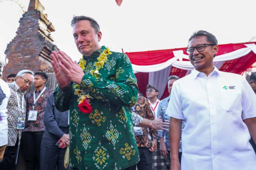 Fakta Kemeja Hijau Elon Musk yang Dipakai saat Peresmian Starlink di Bali
