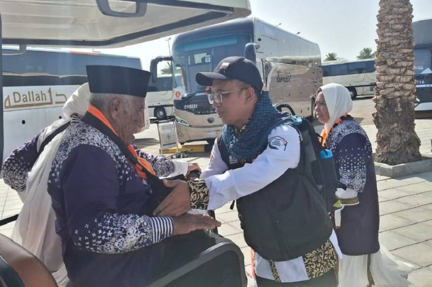 Hari Pertama Kedatangan: 4.500 Jemaah Haji Indonesia Tiba di Madinah