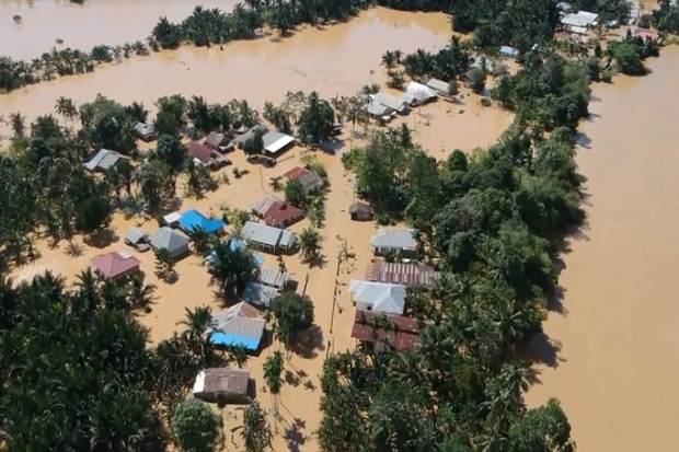 Hujan 6 Jam, Banjir 1 Meter Kepung Ratusan Rumah Warga Konawe Utara