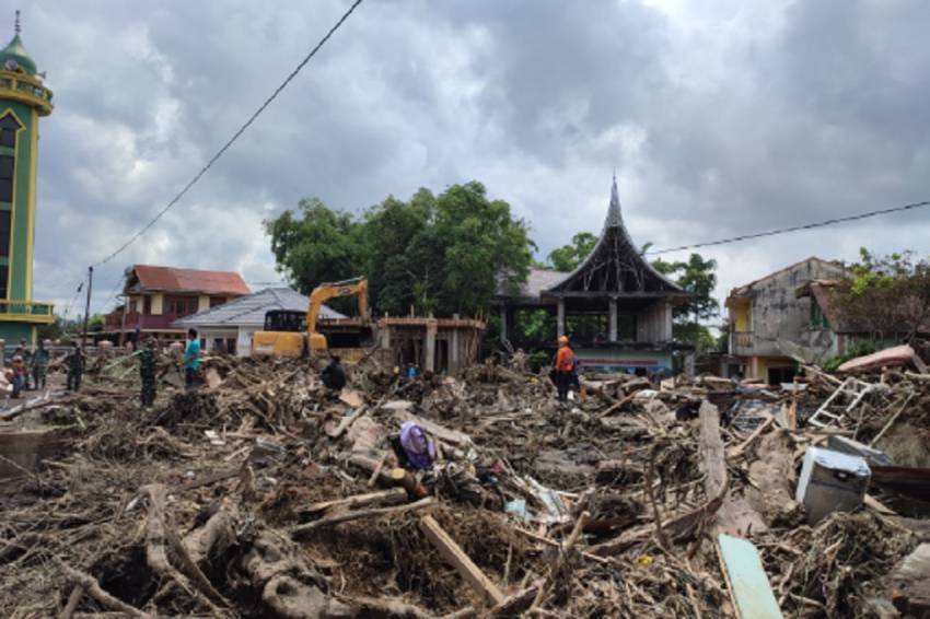 Kisah Pilu Julia Tertimpa Reruntuhan Bangunan Akibat Lahar Dingin Gunung Marapi, Ibu dan Paman Meninggal