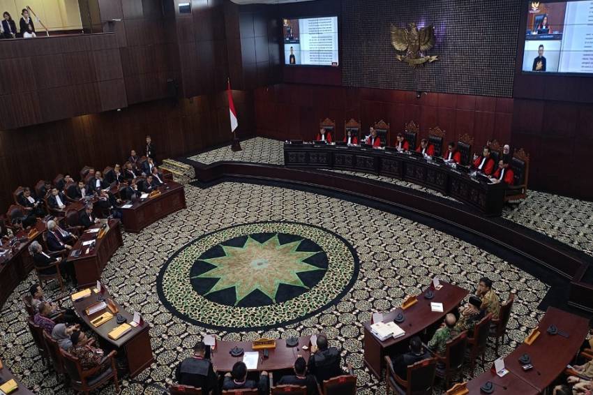 MK Nilai Dalil Kubu AMIN terkait Nepotisme Jokowi pada Gibran Tidak Terbukti