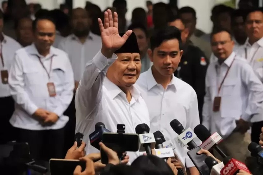 Prabowo Diminta Tidak Terjebak dalam Politik Merangkul yang Kebablasan