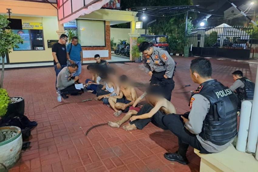 Amankan 8 Remaja yang Tawuran di Kembangan Jakbar, Polisi Sita 5 Celurit