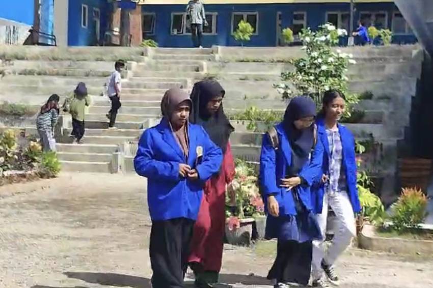 Salut! Universitas Muhammadiyah Maumere Izinkan Mahasiswa Bayar UKT Pakai Hasil Bumi