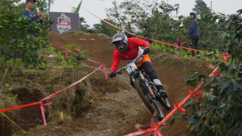 76 Indonesian Downhill 2024 Seri Kedua di Kudus, Para Downhiller Elite Siap Tempur