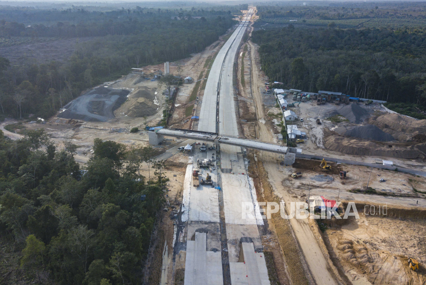 Geliat Pembangunan Infrastruktur Era Jokowi, dan Pekerjaan Rumah Sektor Transportasi