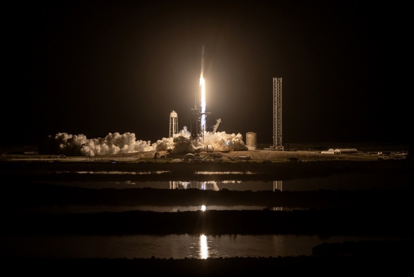 SpaceX Hentikan Sementara Peluncuran Roket Falcon 9, Apa Alasannya?