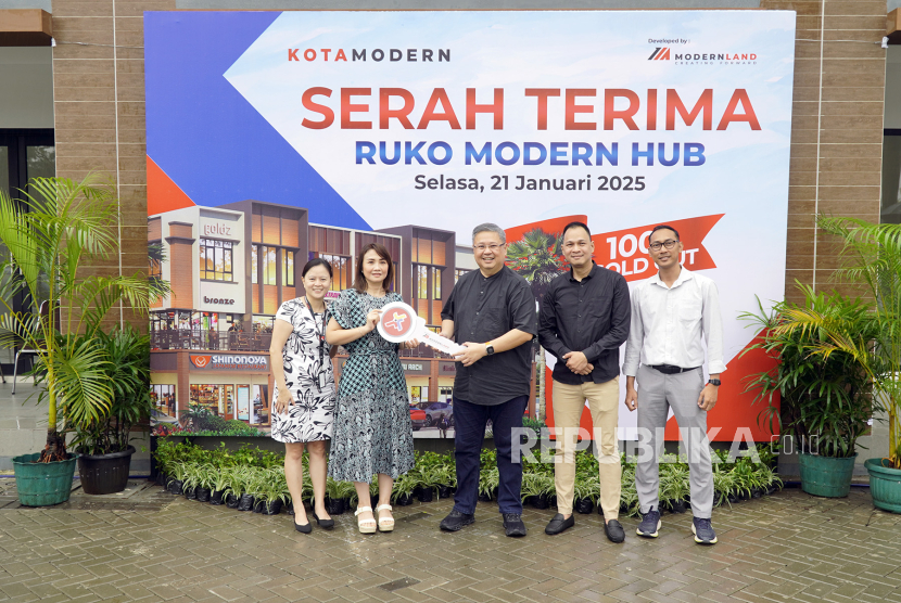 100 Persen Sold Out, Modernland Mulai Serah Terima Unit Modernhub ke Konsumen