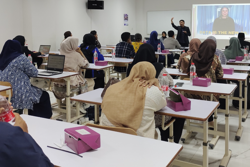 Peran AI dalam Pendidikan, Tunjukkan Komitmen UNM Sebagai Kampus Masa Depan